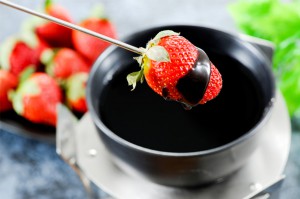 strawberry-chocolate-fondue